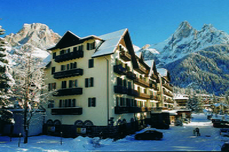 Th San Martino - Majestic Dolomiti Hotel Сан-Мартіно-ді-Кастроцца Екстер'єр фото