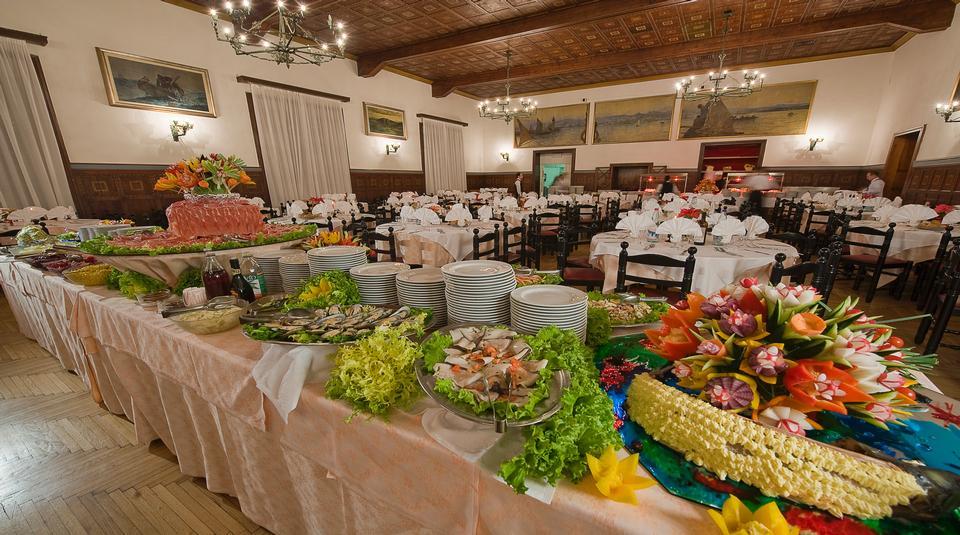 Th San Martino - Majestic Dolomiti Hotel Сан-Мартіно-ді-Кастроцца Екстер'єр фото